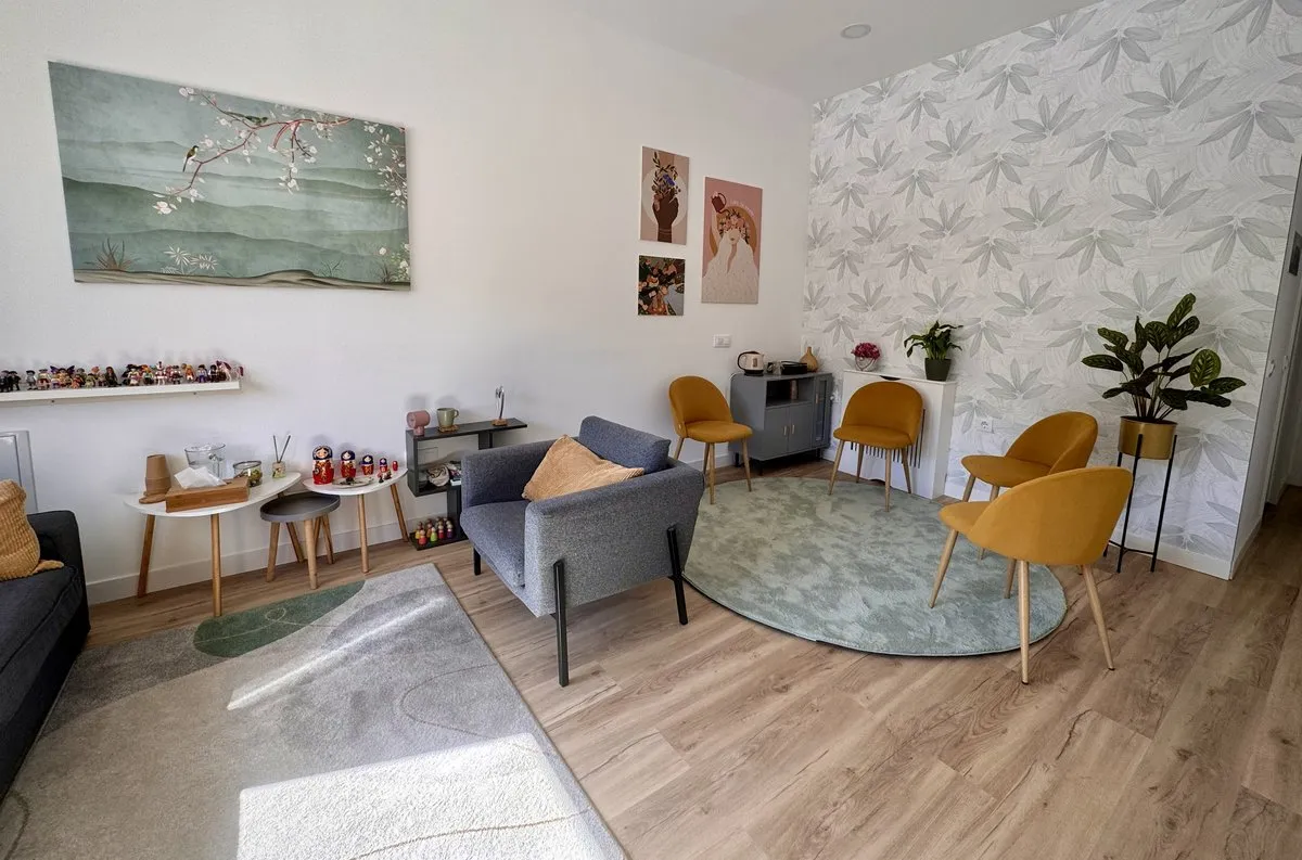 Espacio principal del centro de psicología en Tres Cantos